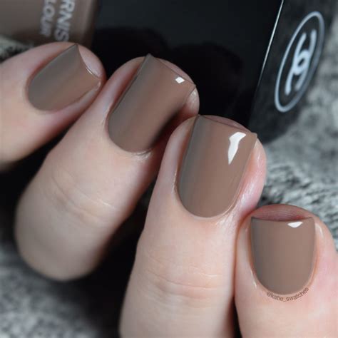 chanel particuliere nail polish